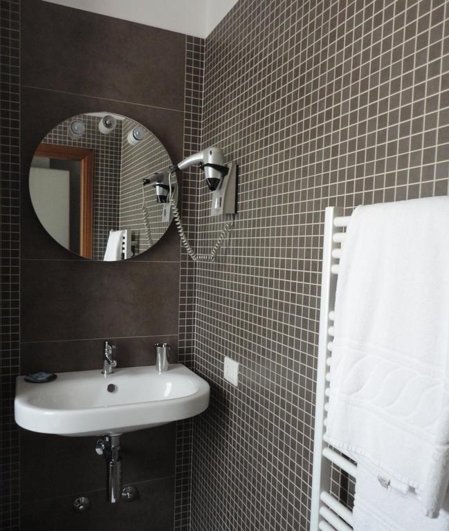 Cravero Rooms Caltignaga Ruang foto