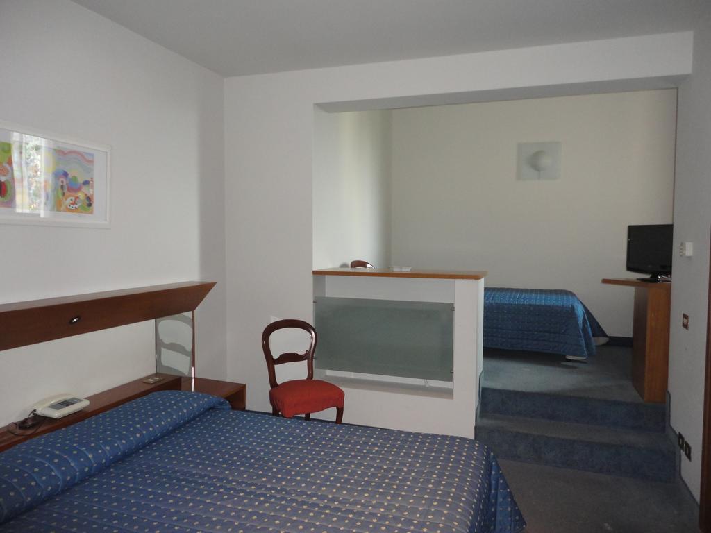 Cravero Rooms Caltignaga Ruang foto